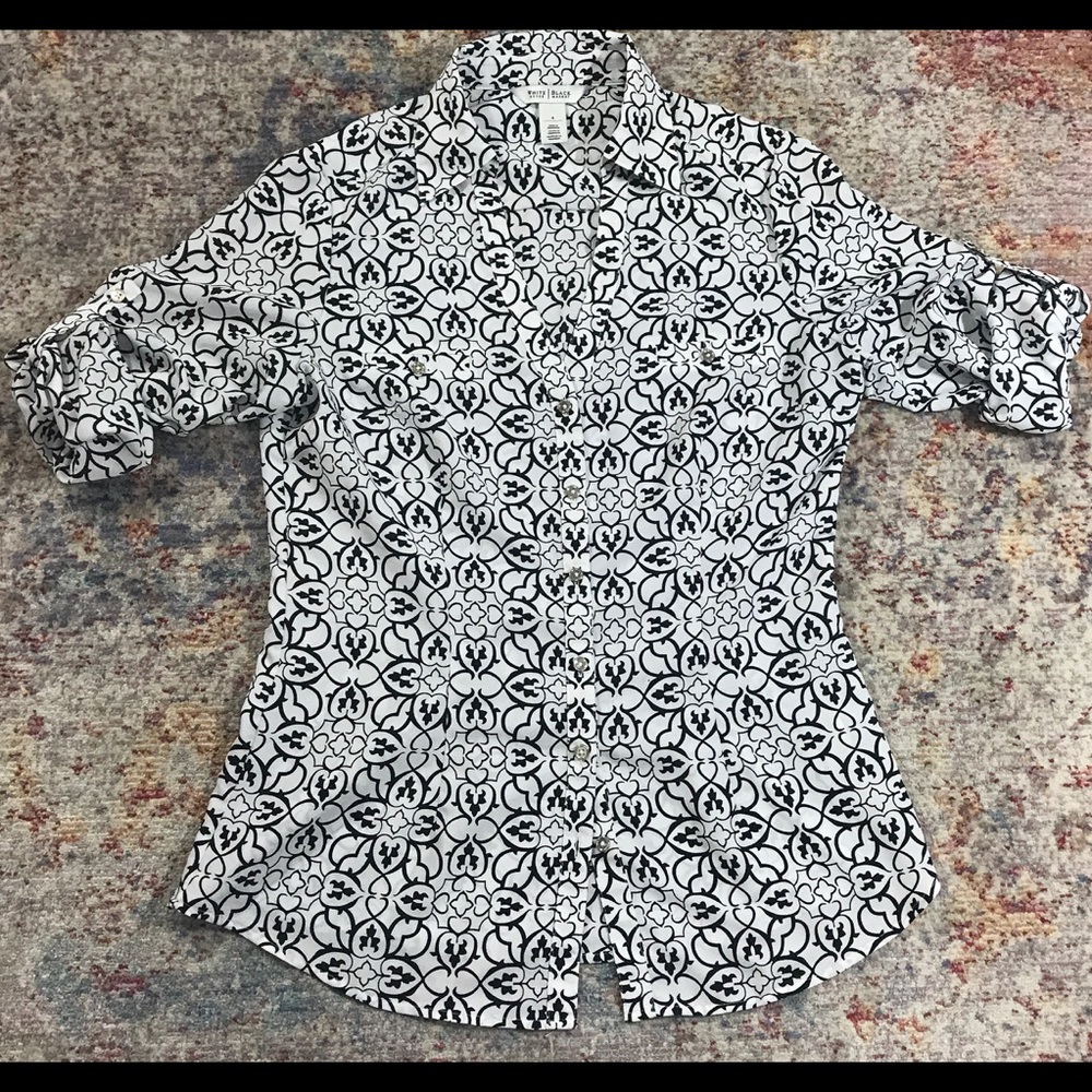White House Black Market Top ( size 4) Button down - Picture 2 of 6